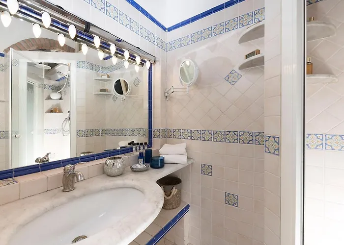 Stunning Flat With Terrace In Trastevere * Рим