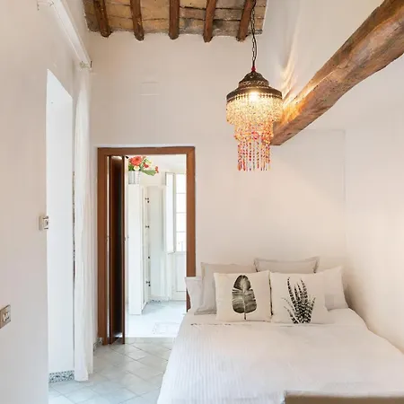 Stunning Flat With Terrace In Trastevere * Rom