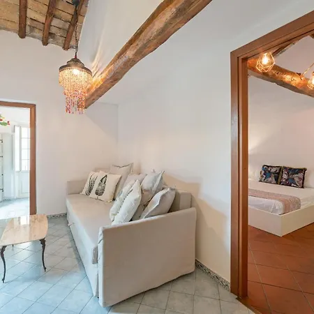 Stunning Flat With Terrace In Trastevere * Rom